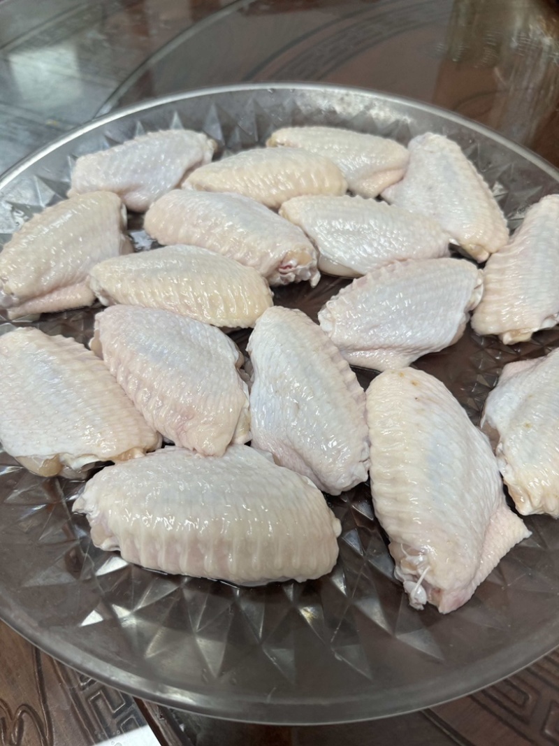 鸡翅中型号齐全！规格齐全鲜冻健康食材品质保障物流无忧