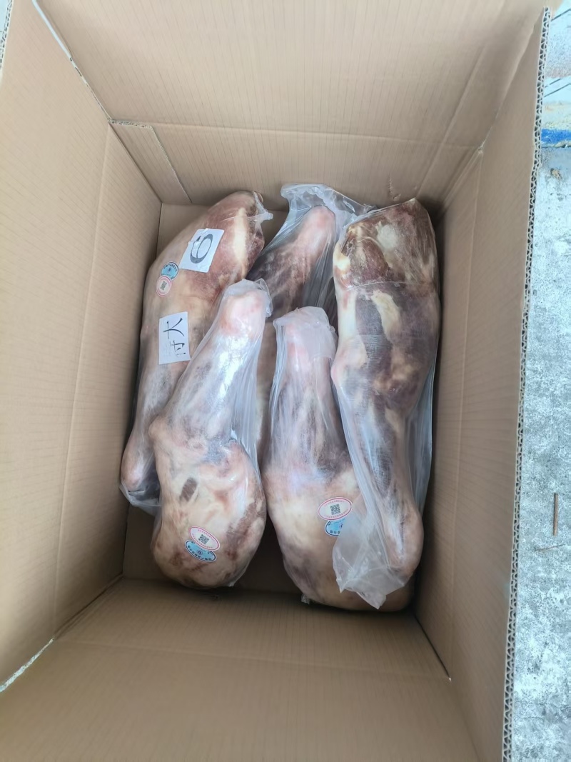 内蒙烧烤羊前腿，纯干原切，大小规格都有，可以挑。