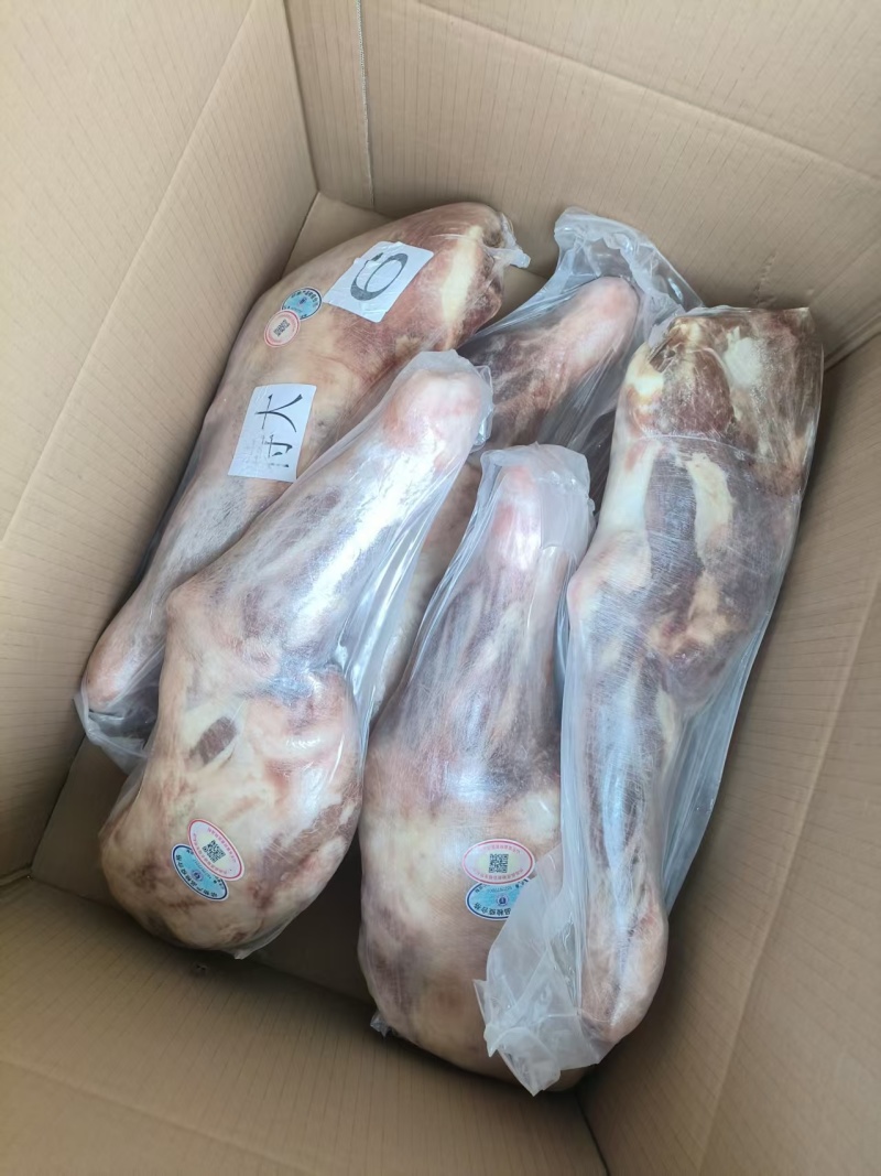 内蒙烧烤羊前腿，纯干原切，大小规格都有，可以挑。