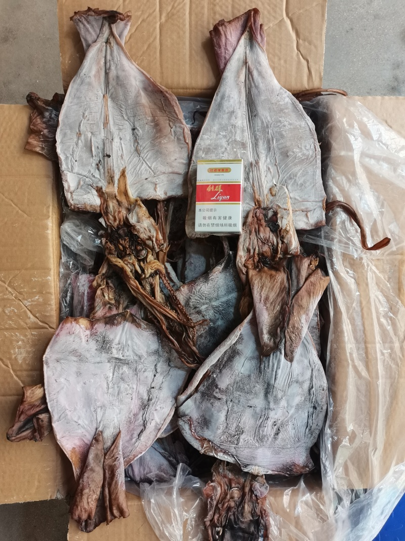 鱿鱼干必鲁鱿鱼大整条个大肉厚新鲜自然