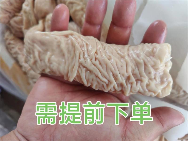 新鲜猪大肠头，整根去油发货，长1.5米重2-3斤