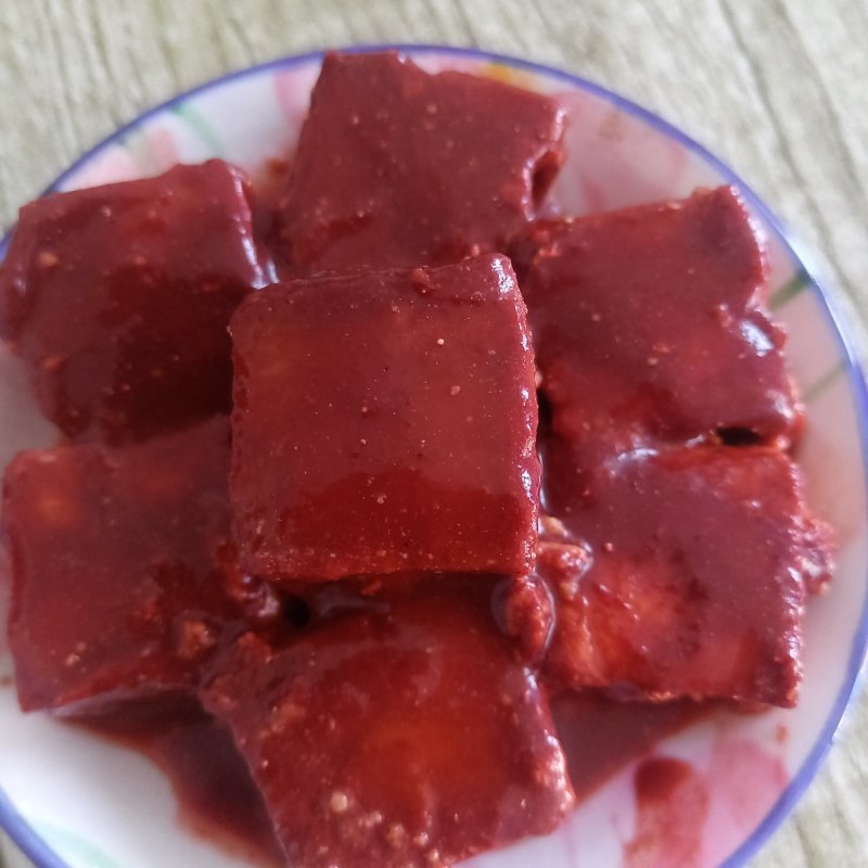 天然大缸发酵红方腐乳有需要的老板可以联系