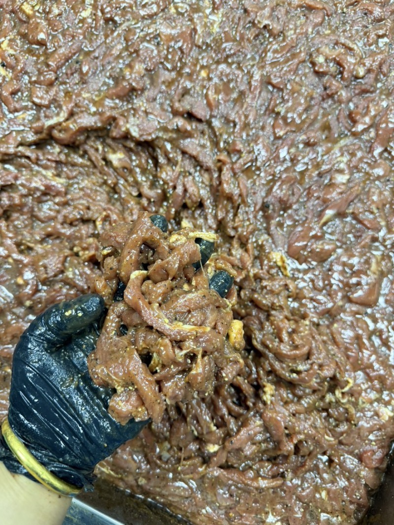 杭椒鸭肉柳味道一绝，可供电商餐饮预制，各种规格可做