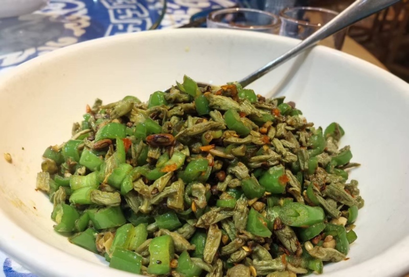 精品泡酱腌菜，纯手工制作，干净卫生，没有科技，需要联系