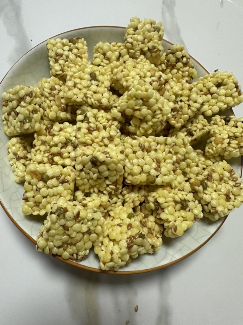 亚麻籽绿豆酥工厂源头直销一箱净重10斤，摆地摊赶大集。