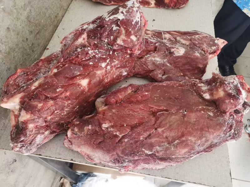 满肉牛脖骨