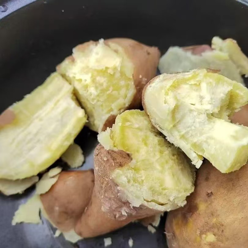 精品板栗薯，粉糯香甜，口感细腻，老少皆宜