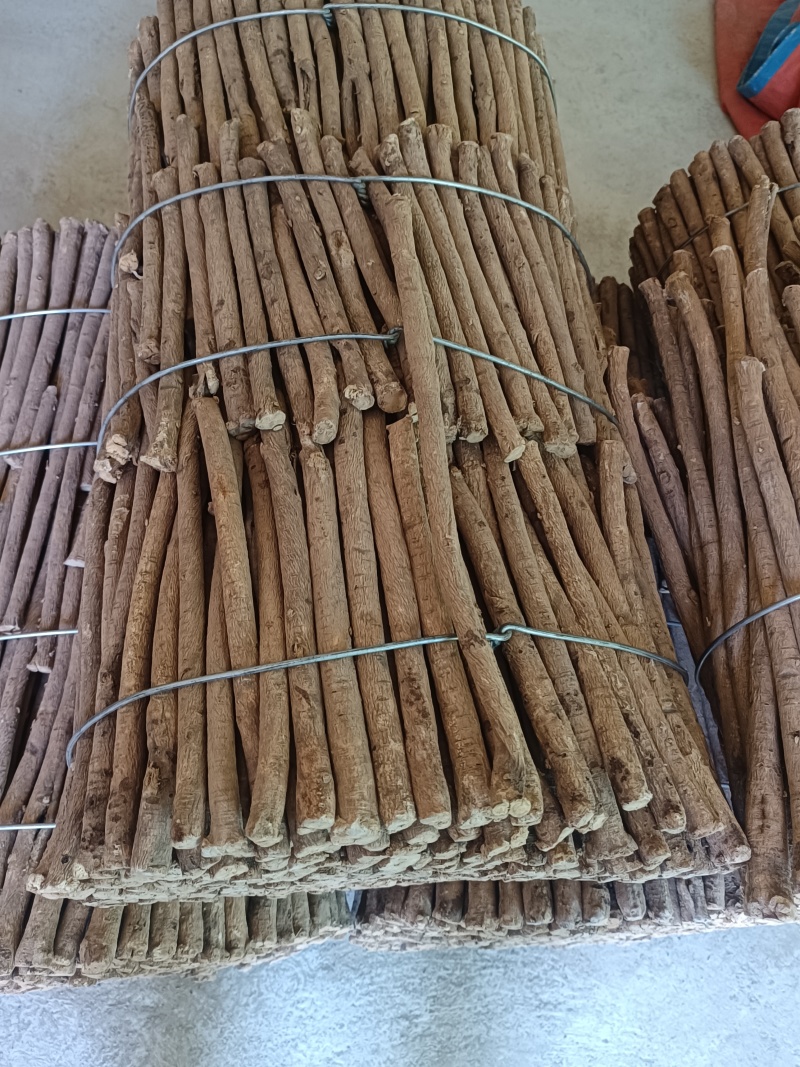 甘肃岷县黄芪原条无硫整根黄芪农家自种干货大捆现货可切片