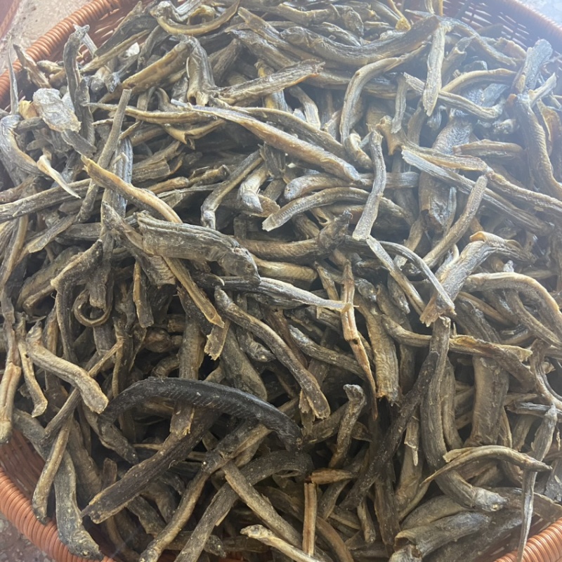 泥鳅干烟熏烘干有盐味！轻微烟味！干度好
