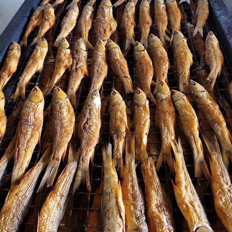 东江鱼红眼鱼干火焙烟熏烘干去肚微咸肉多刺少
