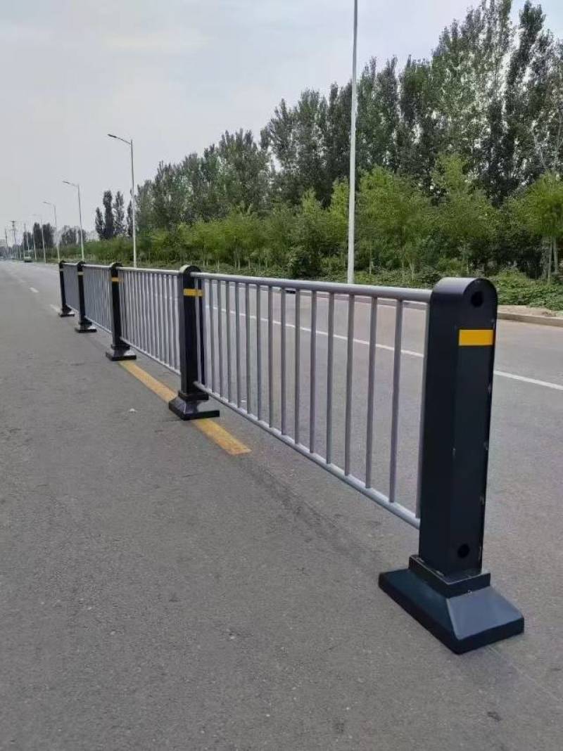 铁艺护拦