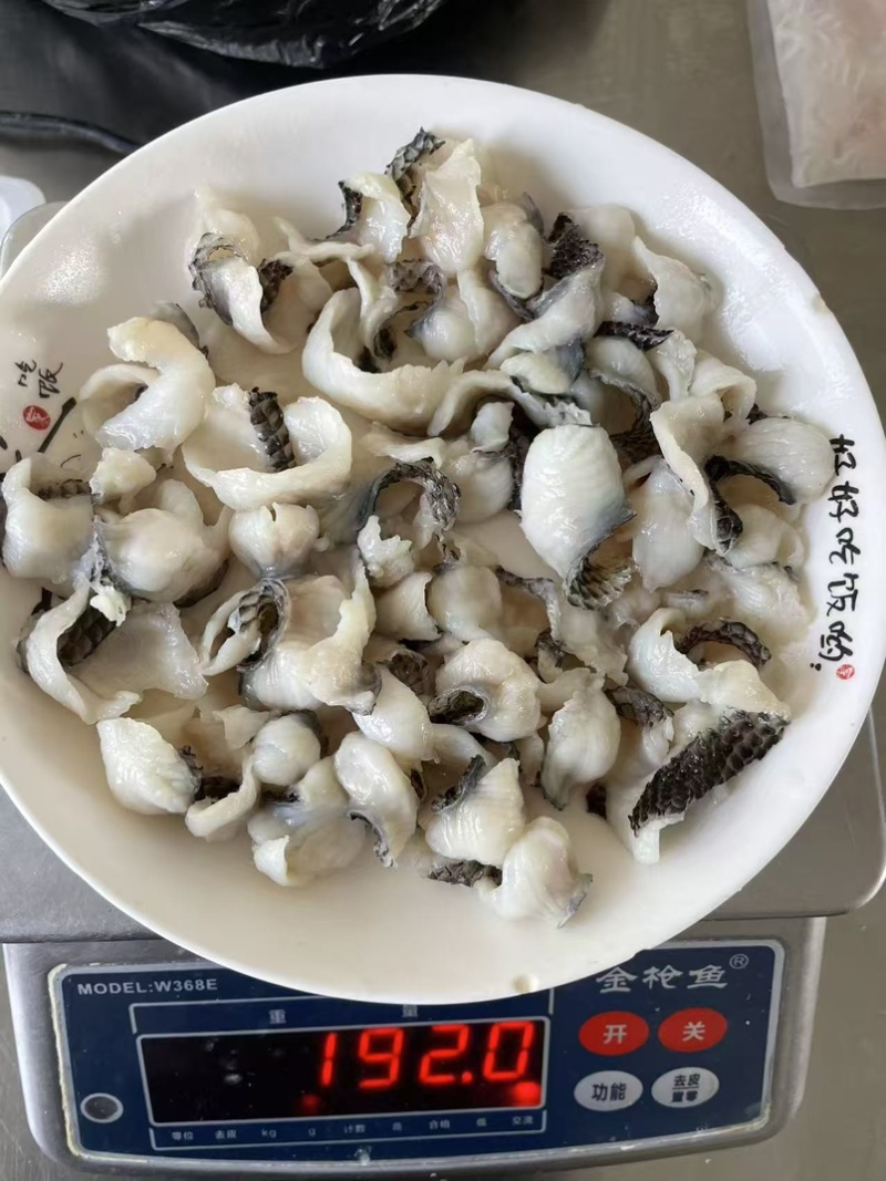 免浆黑鱼片，小片款，熟化率高，250g×25盒