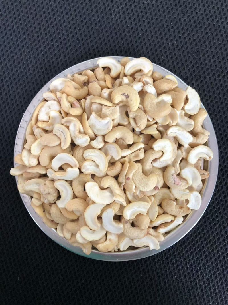 腰果精品生腰果仁整颗粒腰果碎各种等级现货直销