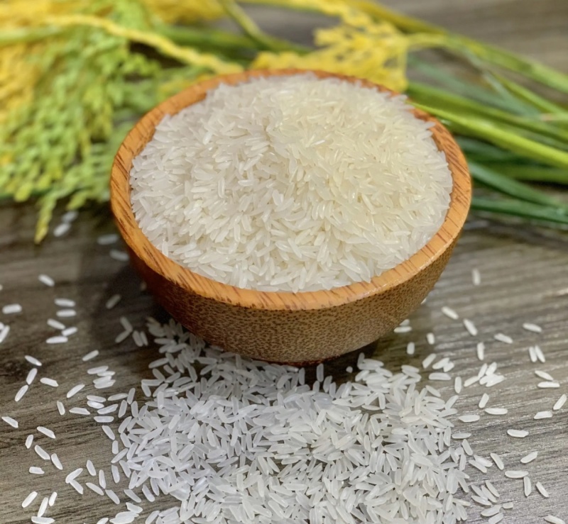 【长粒香大米】厂家直销货源充足，欢迎电话联系