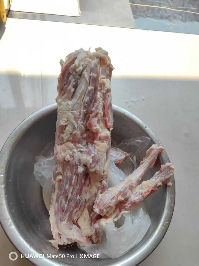 内蒙纯干羔羊尾尖，精修去油，含肉率高，适合卤炖等多种用途