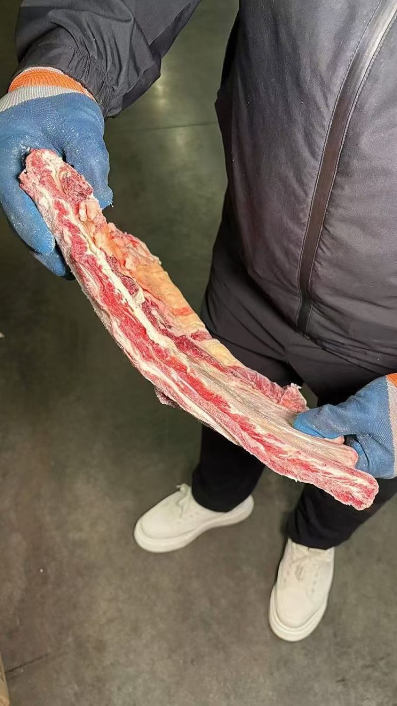 牛光排，含肉多，可做牛排用价优实拍质量看得见，货源稳定。