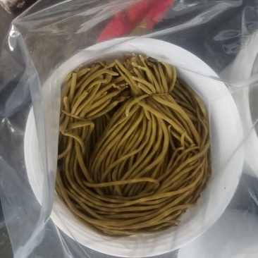 新鲜豇豆和酸豇豆