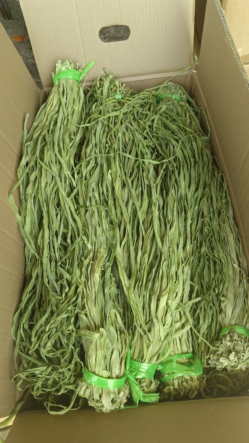 新货纯晾晒贡菜，火锅料，地锅鸡。凉拌均可