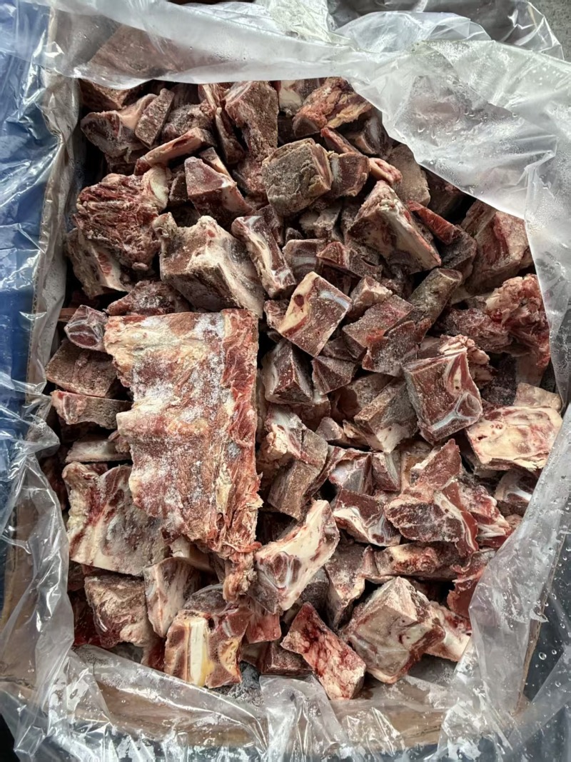 牛骨头切块
