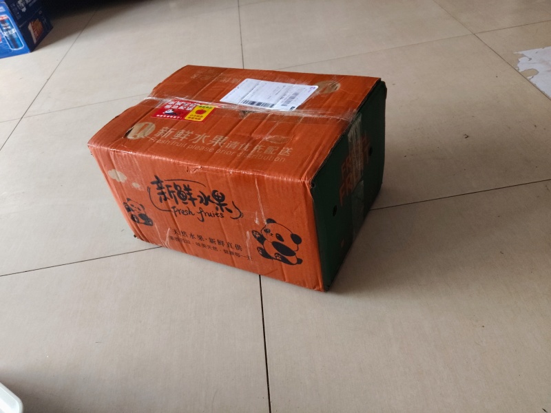 蜂糖李皮青果肉金黄，脆爽多汁纯甜无酸，每年就6-7月出果