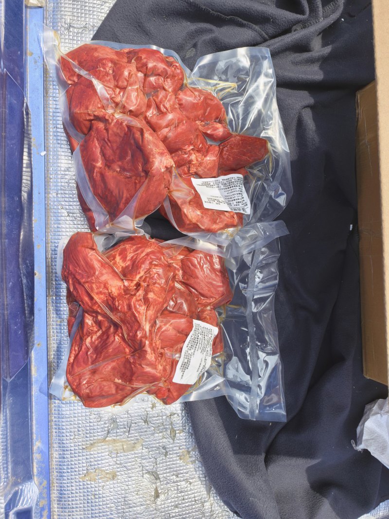 熟猪肉二号肉五香口味，真空独立包装，使用方便手续齐