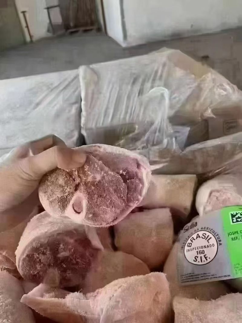 160带皮小肘子一箱40斤单个1斤左右