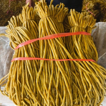 精品原味、红油酸豆角，酸豇豆供应全国！可定制口味规格！