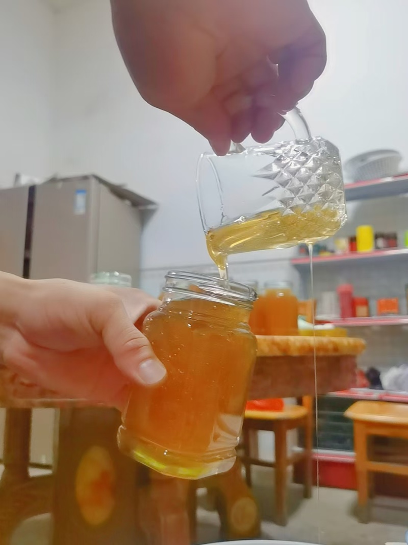 蜂蜜和黄花菜