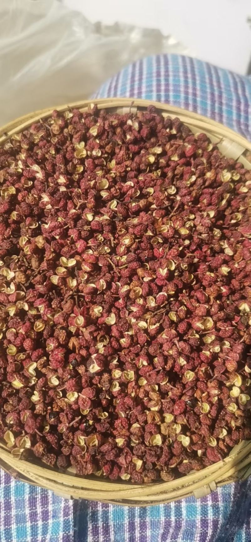 红花椒一级自然阳光晒干本味保存完好