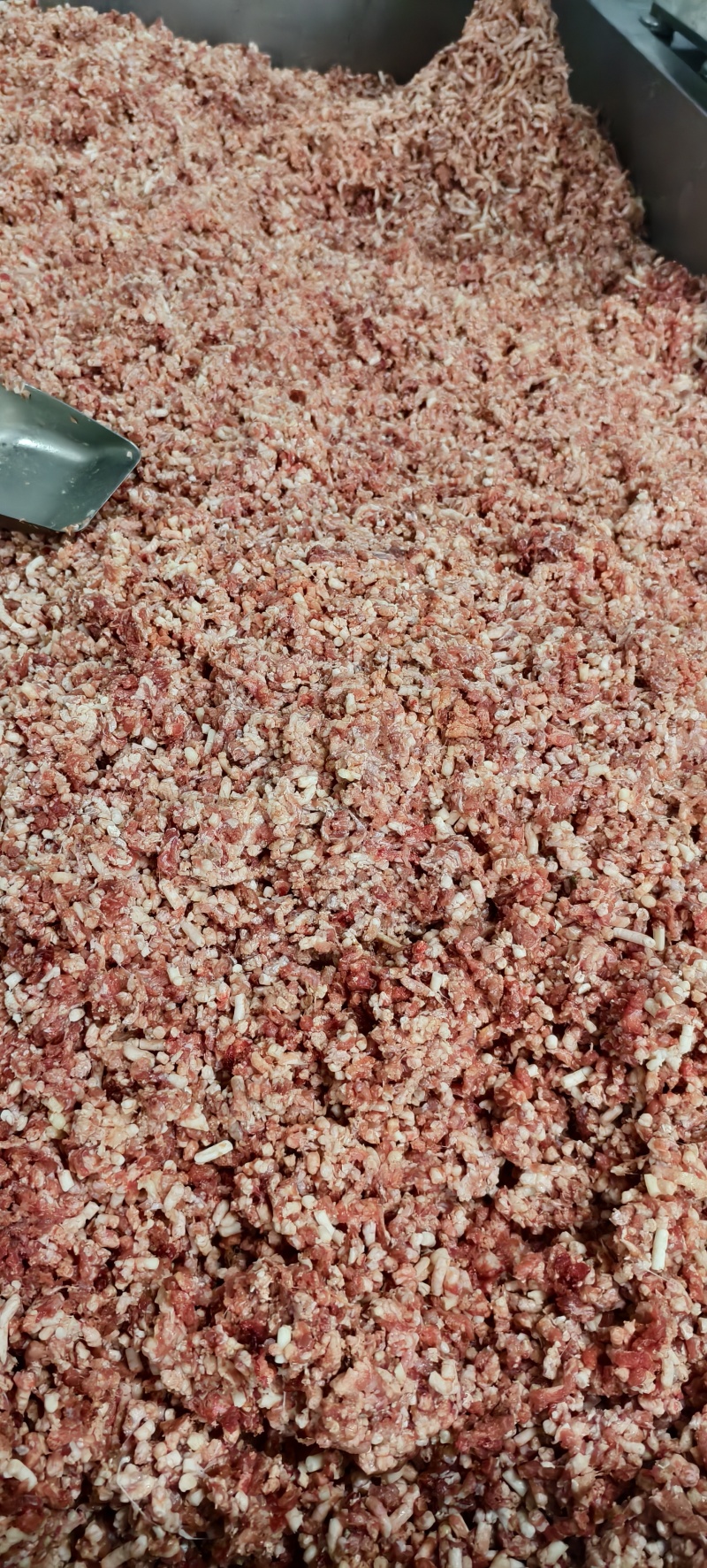 牛肉馅，牛碎肉原料，工厂直发，提供全国冷链物流发货。