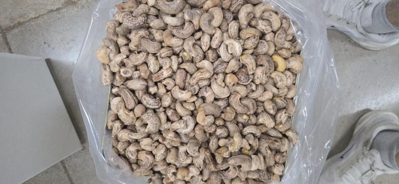 腰果大颗粒今年新货厂家直销价钱不贵电商货商超货都有。