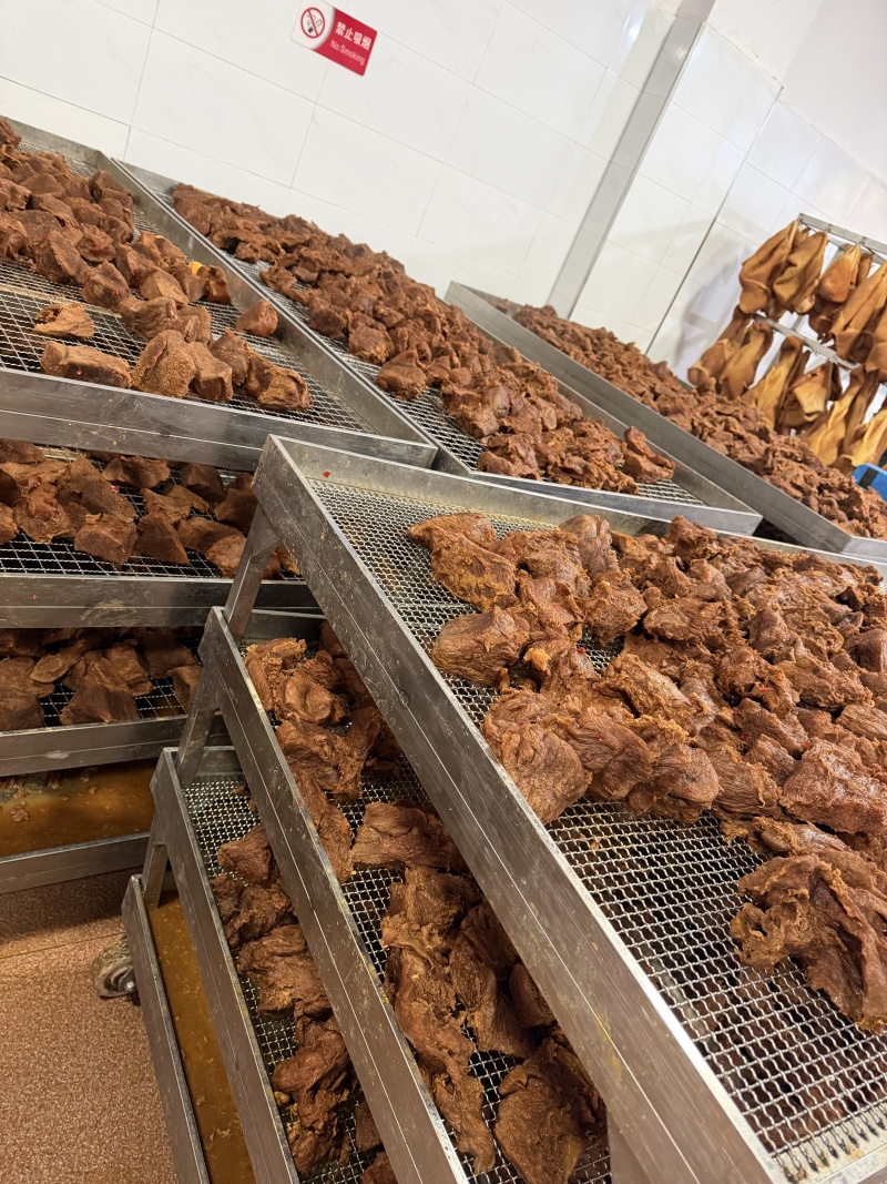 牛制品牛腱牛肠牛肚牛排骨酱板鸭椒麻鸡等等