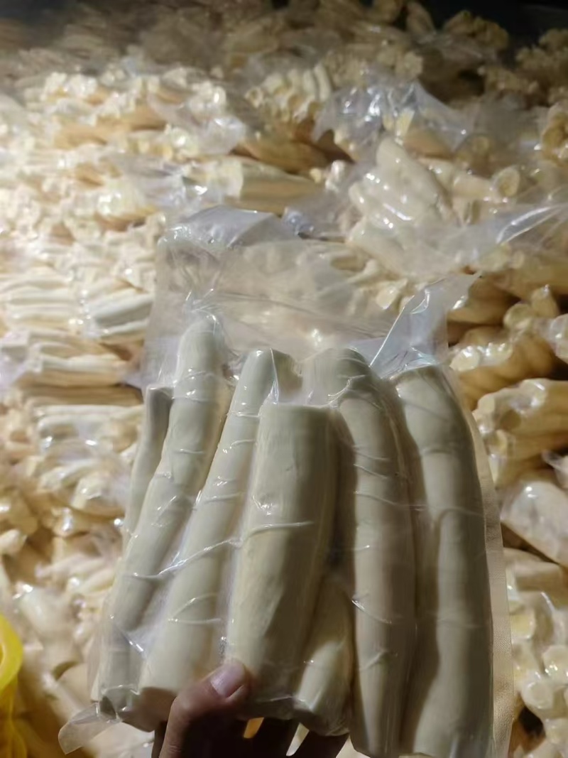 广西容县黄肉木薯鸡蛋木薯糖水木薯去皮产地直销
