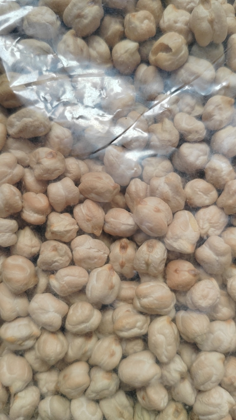 鹰嘴豆炒熟的，电商专用，大中小颗粒都有货一手货源大量批