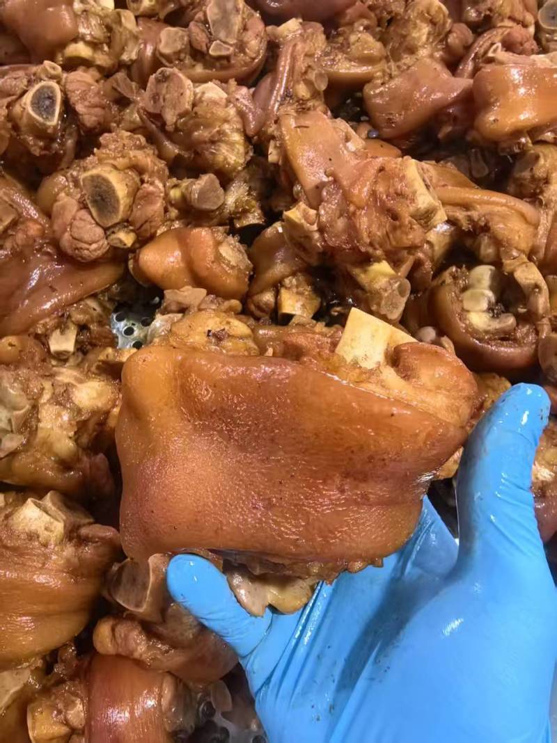 【红烧肘子】酱香带皮小肘