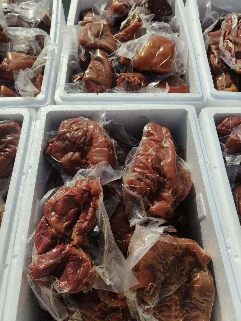 熟马肉带皮熟马肉熟马毽子熟马肋条马腿肉