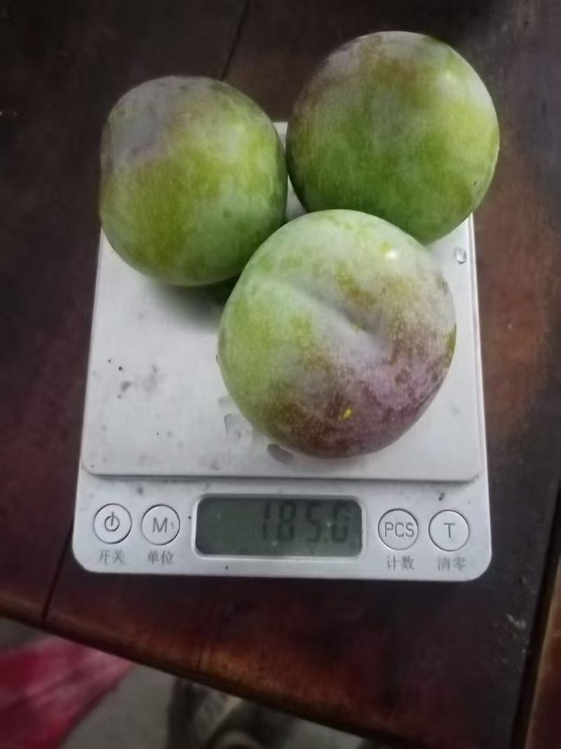 半边红