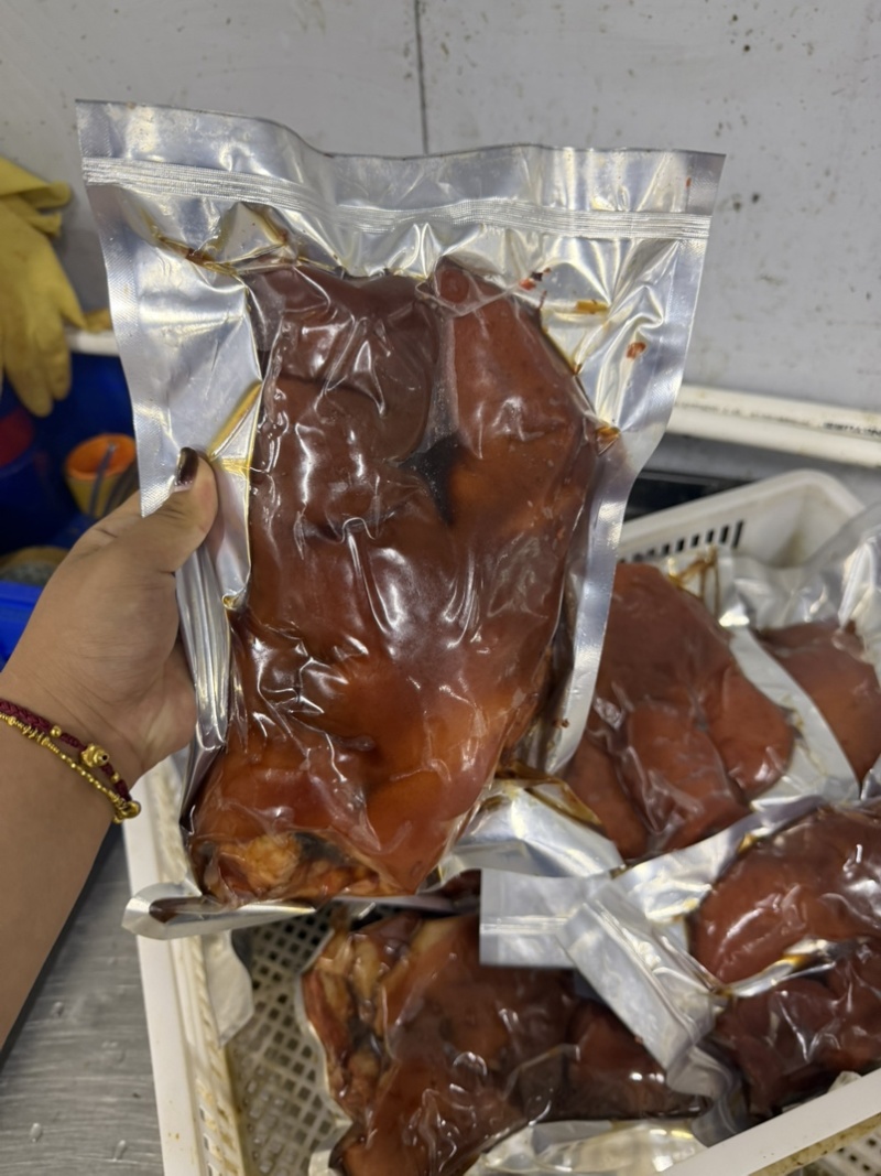 厂家直销卤猪头肉