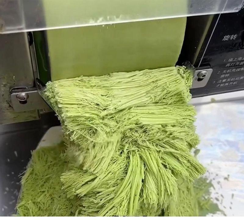 4桶夏日雪花冰机商用地摊雪花冰绵绵冰机