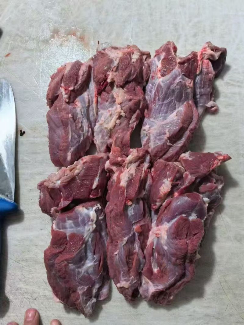 精修牛舌根肉（大块牛碎肉）