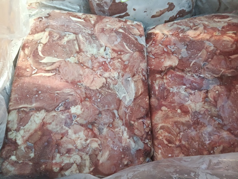 精修牛舌根肉（大块牛碎肉）