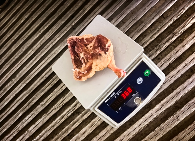 7公斤一件，鸭边腿，330-380克左右
