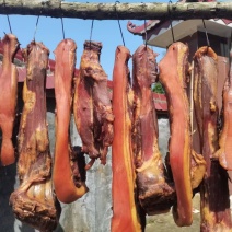 湖南炎陵深山土猪腊肉全程自养猪自家熏***