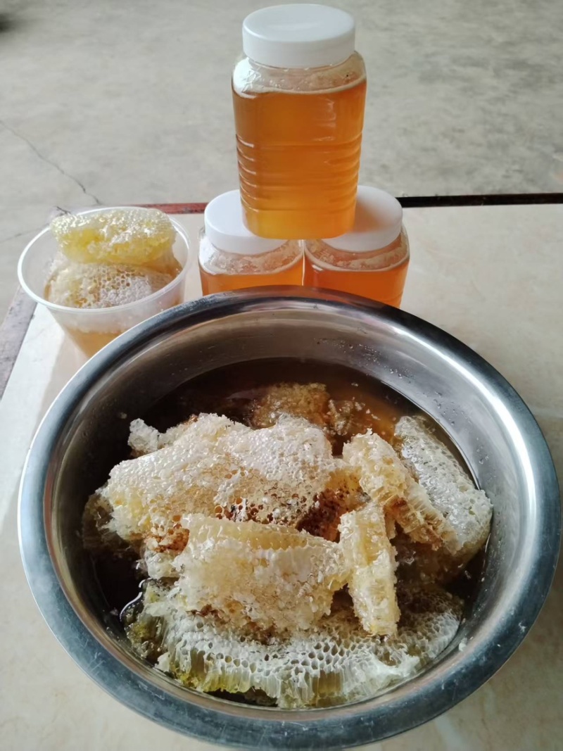 百分之百纯野生百花蜂蜜目前有10公斤出售