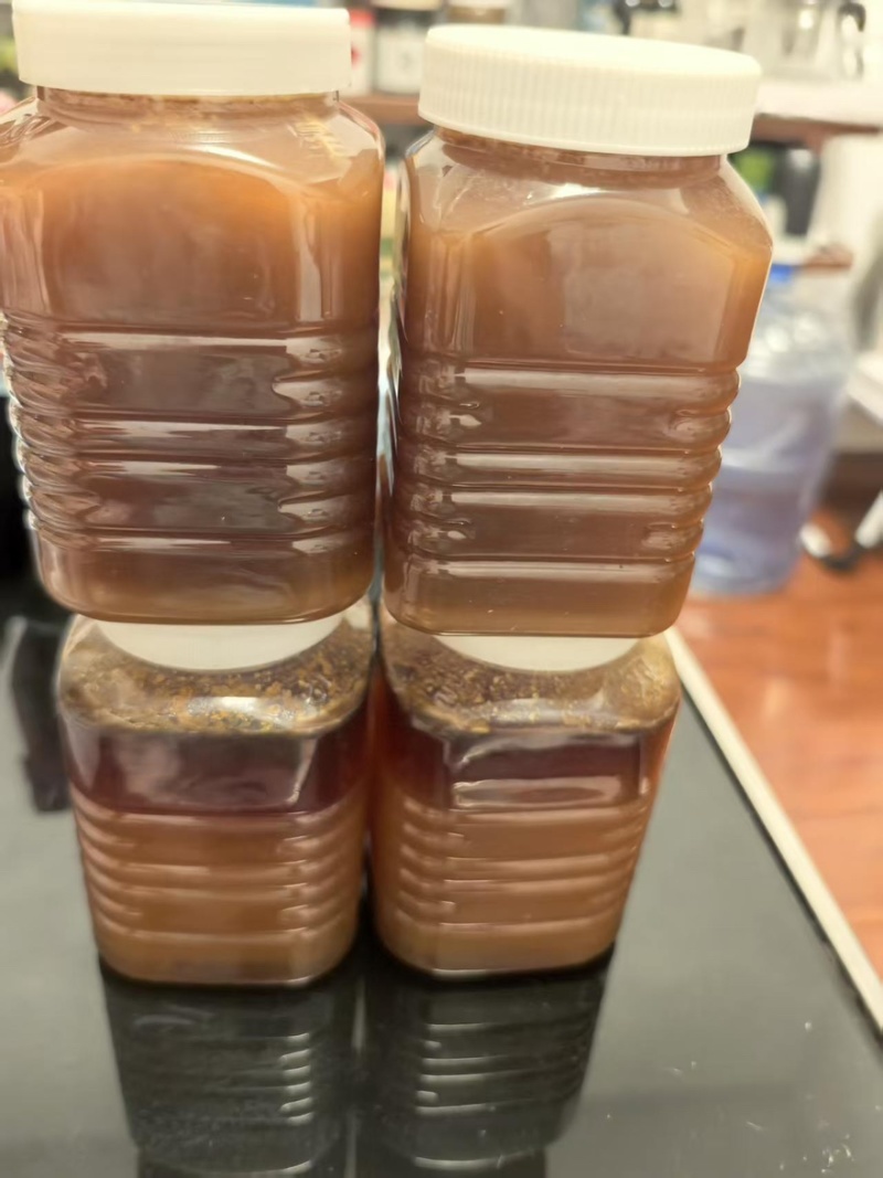 百分之百纯野生百花蜂蜜目前有10公斤出售