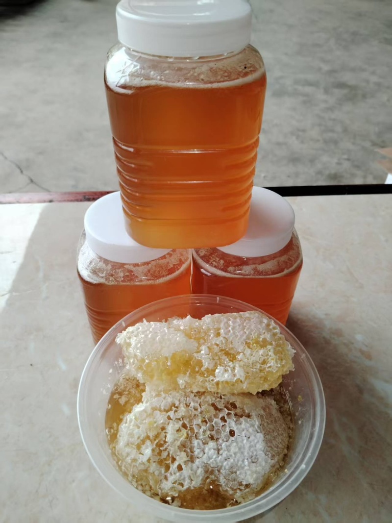 百分之百纯野生百花蜂蜜目前有10公斤出售