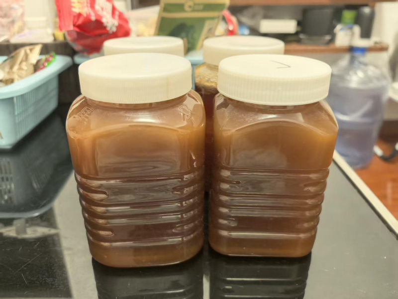 百分之百纯野生百花蜂蜜目前有10公斤出售