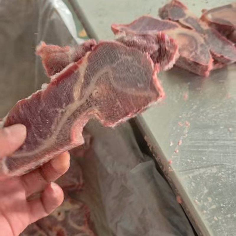 310多肉牛脖骨