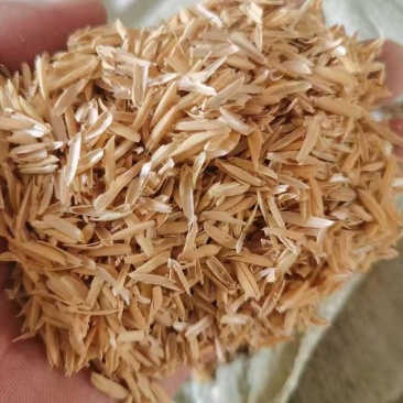 过筛除尘干净稻壳