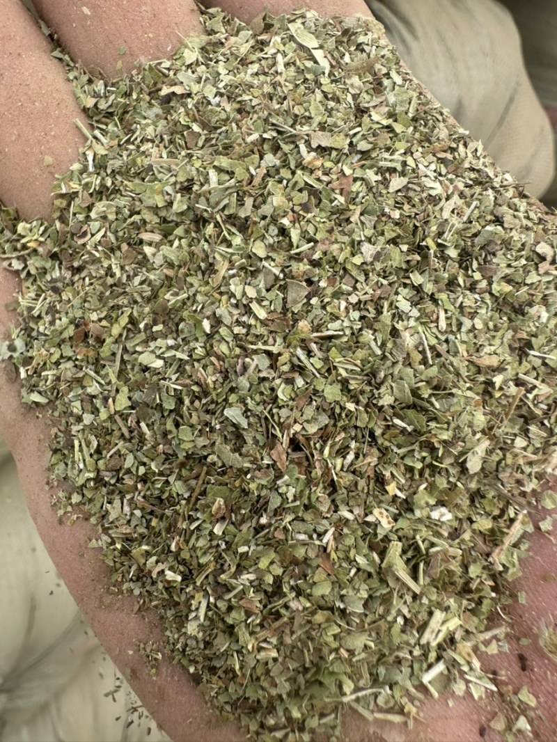 花生秧草料，花生秧饲草！牛羊马鹿驴通用牧草